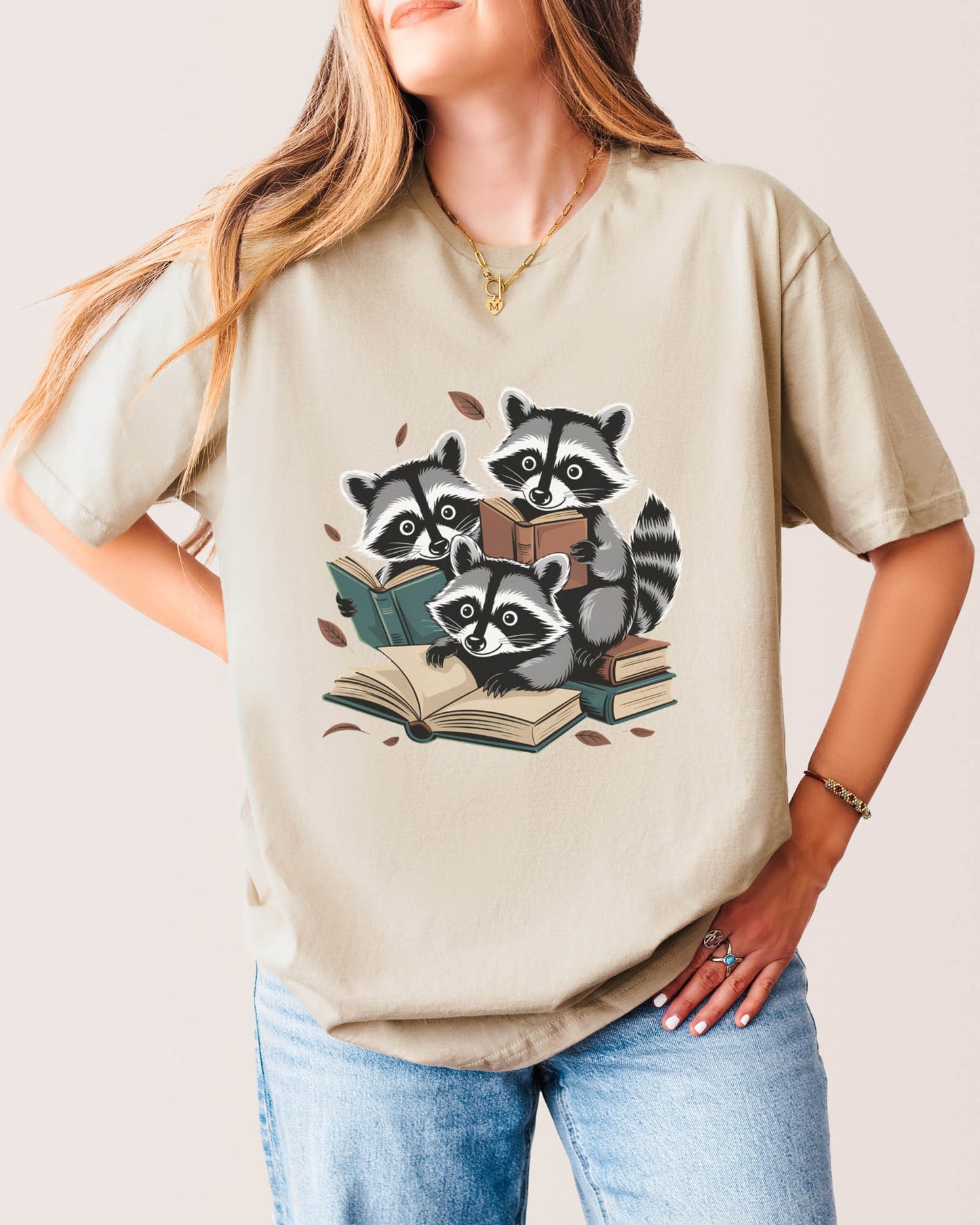 Reading Racoons T‑Shirt Sand