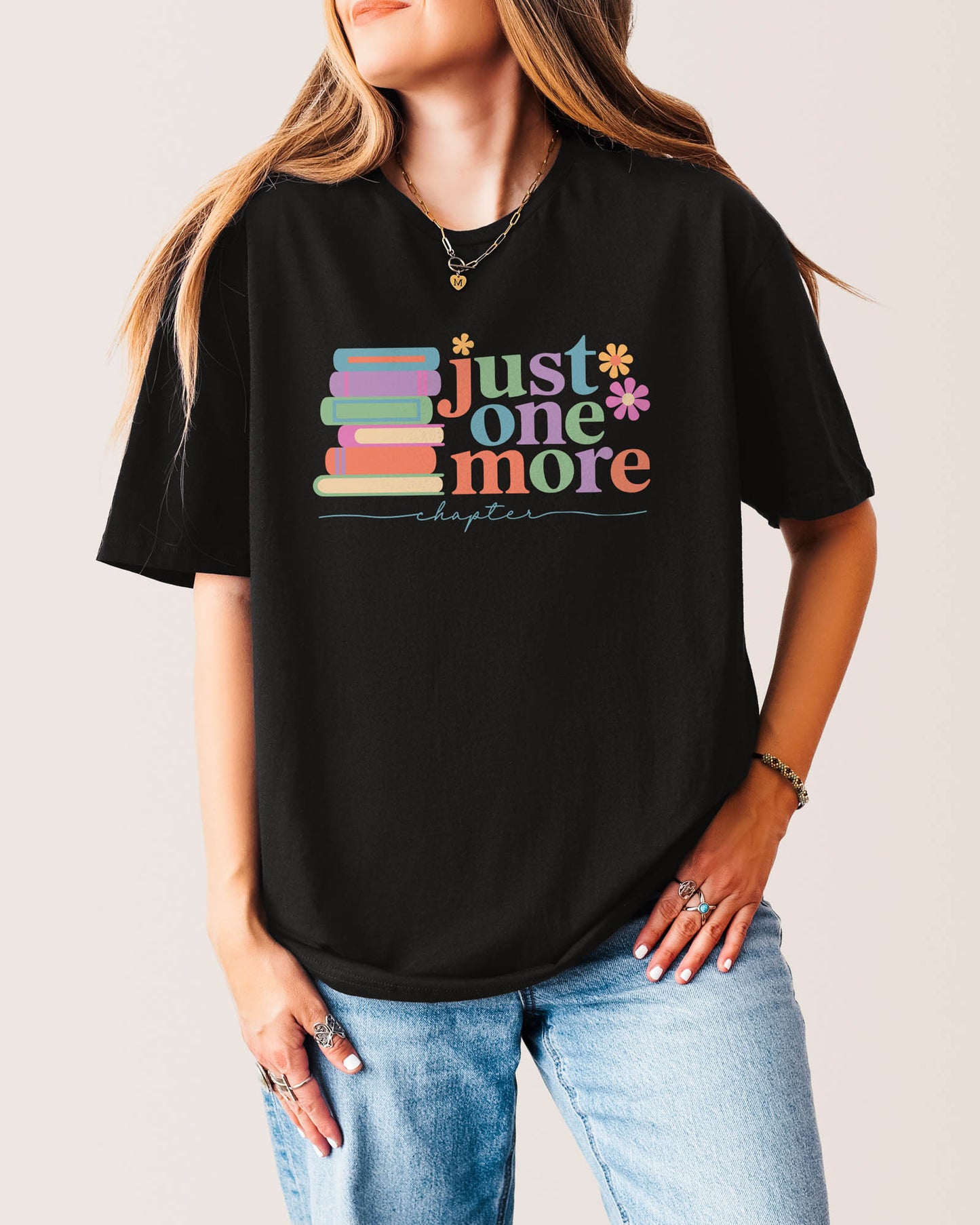 Just One More Chapter Books Script T‑Shirt Black
