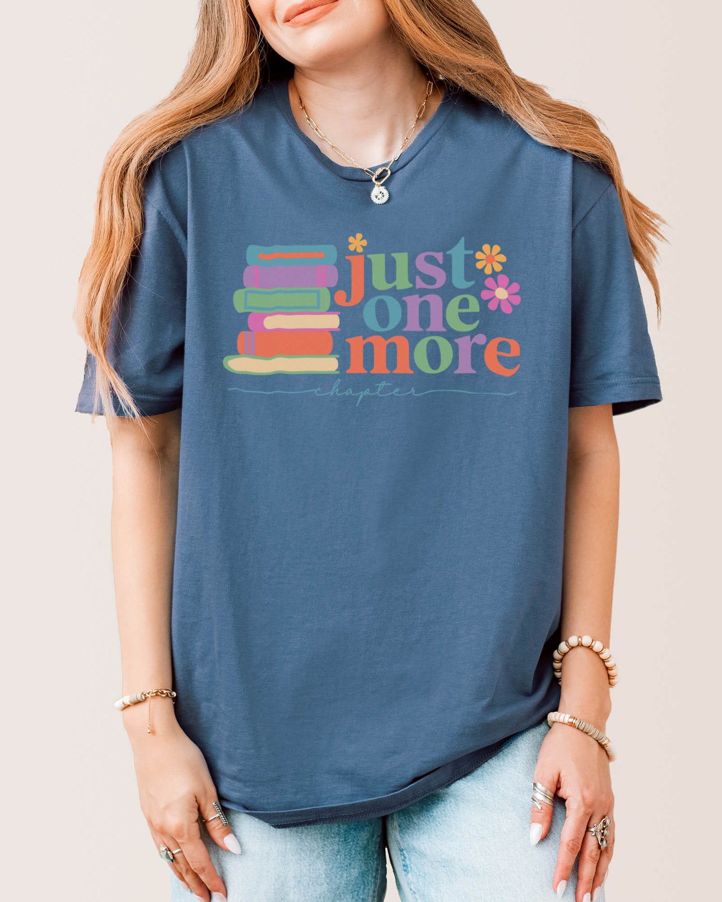 Just One More Chapter Books Script T‑Shirt Indigo Blue