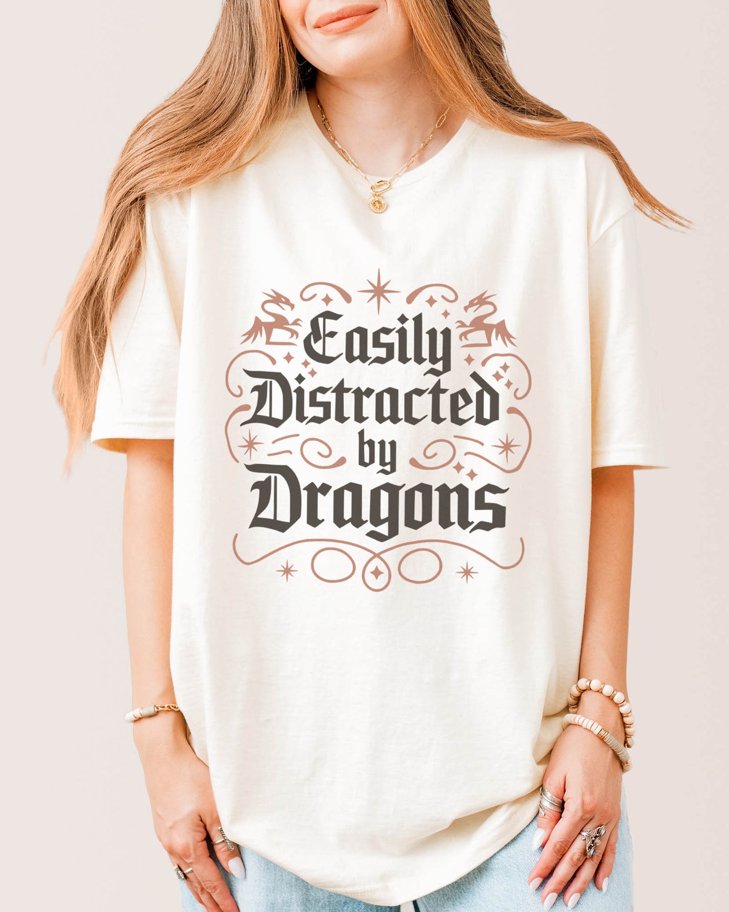 Easily Distracted By Dragons T‑Shirt Natural